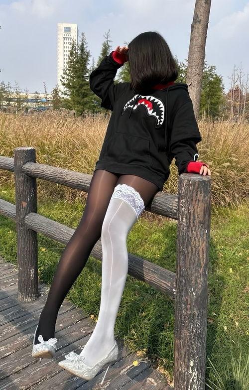 丝袜腿好看吗,时尚与魅力的完美融合