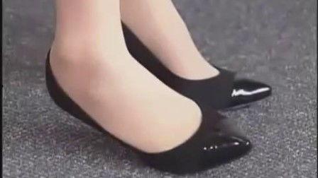 肥胖伯母骚香的丝袜脚,肥胖伯母的性感诱惑