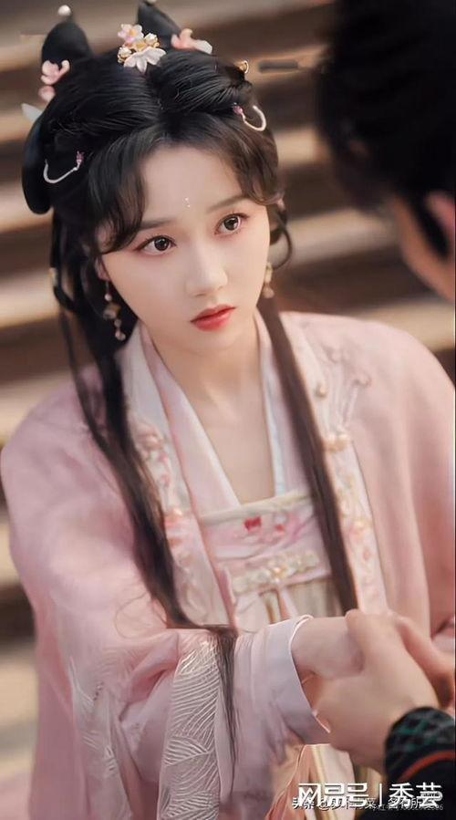 韩雨彤明星,璀璨星途，青春演绎的璀璨明珠