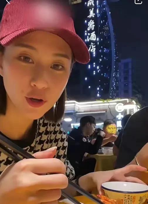 娱乐圈爆料吃瓜明星号,揭秘明星幕后故事，吃瓜群众必看！